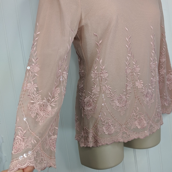 VTG The Limited Embroidered Gauze Mock Neck Top S - Picture 5 of 14